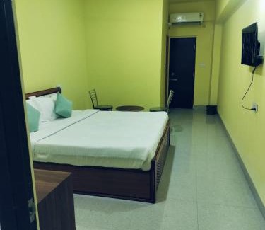 Bodh Gaya Hotel | Hotel Golden Buddha Inn Bodhgaya