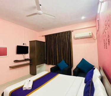 Electronics City Bed & Breakfast | Hotel Golden Stays