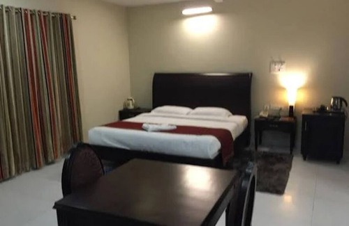 Pilibhit Hotel | Hotel Grand Sharda