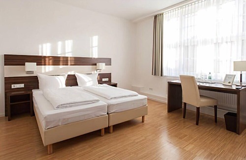 Heppenheim Hotel | Hotel Halber Mond