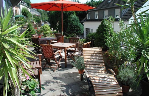 Pfalzel Hotel | Hotel Haus am Berg