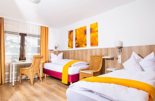 Uedem Hotel | Hotel Haus Nachtigall B&B