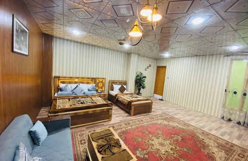 Shangla Hotel | Hotel Holiday Inn