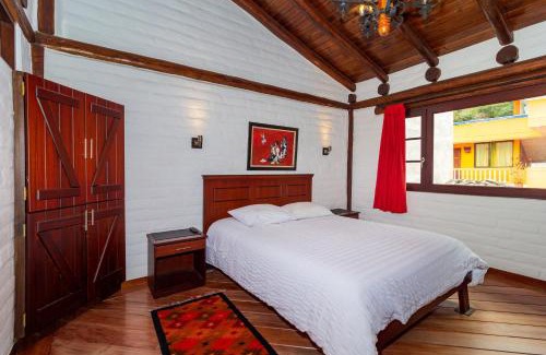 Banos de Agua Santa Hotel | Hotel ILÉ
