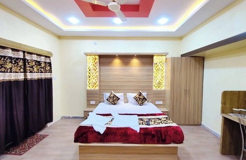 Daulatabad Hotel | Hotel Family Inn Central Bus Stand