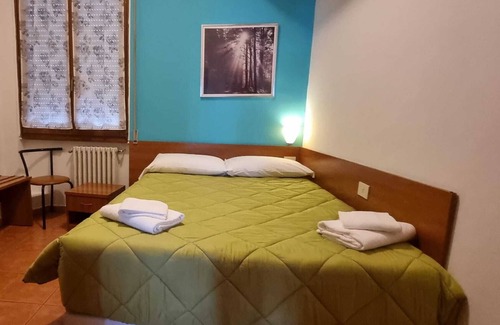 Campi Bisenzio Hotel | Hotel Indicatore Budget & Business at Glance