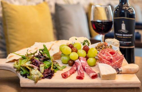 Panama City Hotel | Hotel Indigo - Panama City Marina by IHG