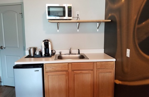 East Liberty Hotel | Hotel Indigo Pittsburgh East Liberty by IHG