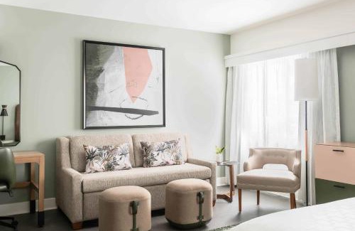 Central West End Hotel | Hotel Indigo Saint Louis Central West End by IHG