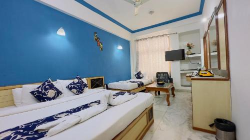 Shirdi Hotel | Hotel Indore Palace - KDM Hotels Shirdi- a walk away from Saibaba Temple