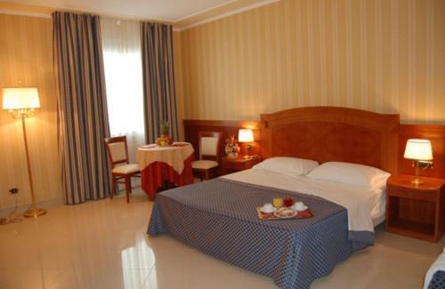 Naples Hotel | Hotel Joyfull