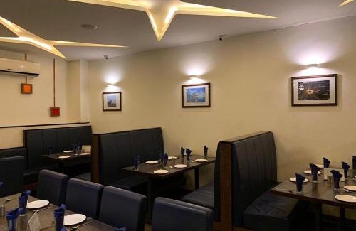 Khambhaliya Hotel | Hotel Kalyan's - Mansingh Inn