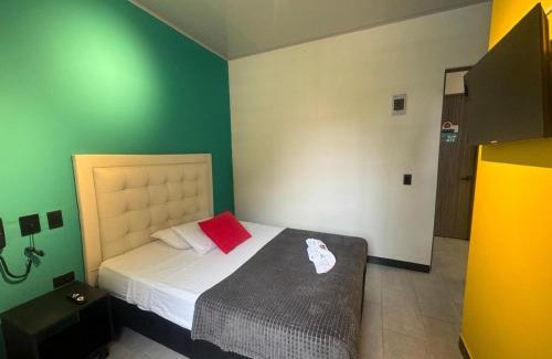 Cali Hotel | HOTEl KASA 5TA FRENTE AL ESTADIO