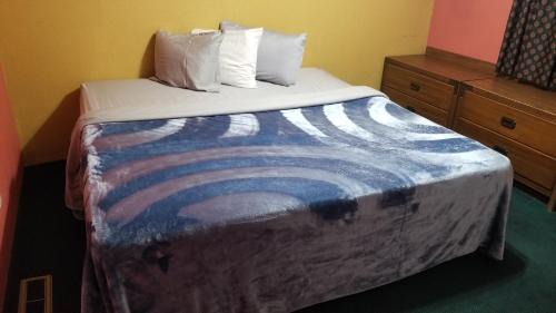 Stillwater Apartment | Hotel King WI-FI Hotel 101 Booking