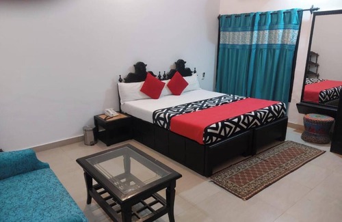 Bharatpur Hotel | Hotel Kiran Villa Palace