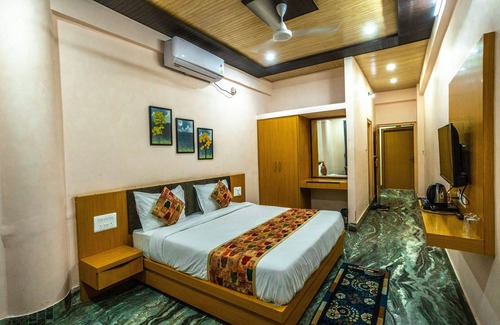Chittorgarh Hotel | Hotel Kirti Plaza