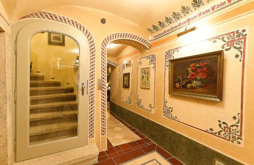 Cesky Krumlov Hotel | Hotel Krčínův Dům