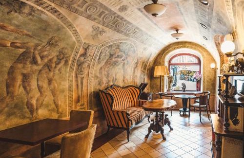 Cesky Krumlov Hotel | Hotel Krčínův Dům