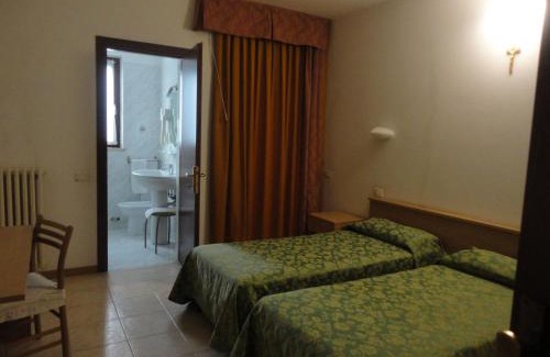 Pastrengo Hotel | Hotel La Carica