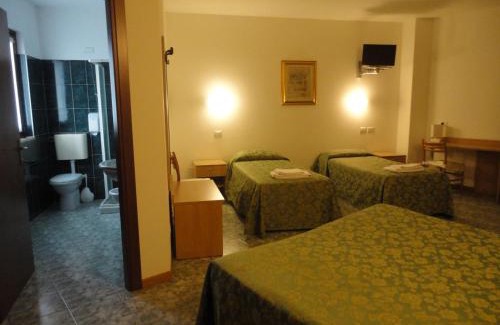 Pastrengo Hotel | Hotel La Carica