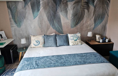 Mandelieu-la-Napoule Beach Hotel | Hotel la Corniche d'Or Mandelieu