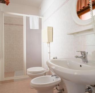 Limone sul Garda Hotel | Hotel La Gardenia & Villa Oleandra