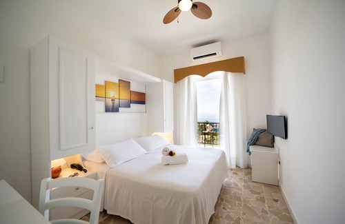 Barano d'Ischia Hotel | Hotel La Mandorla