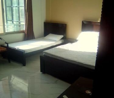 Dhirkot Hotel | Hotel La Orilla Muzaffarabad