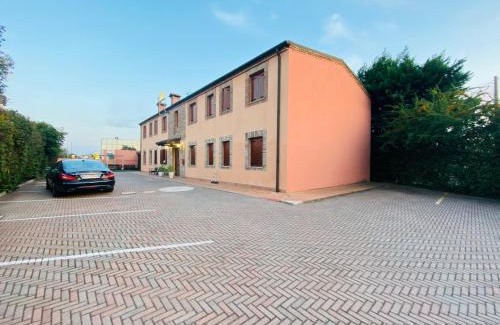 Ferrara Hotel | Hotel Le Corti