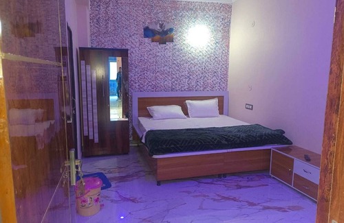 Tikamgarh Hotel | Hotel Leela Palace