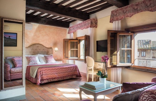 San Gimignano City Centre Hotel | Hotel Leon Bianco