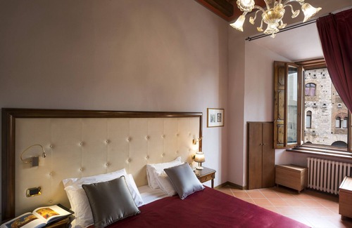 San Gimignano City Centre Hotel | Hotel Leon Bianco