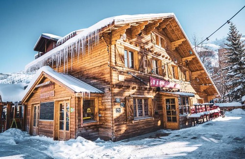 Les Deux Alpes Hotel | Hotel Les Lutins