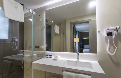 Marbella City Centre Hotel | Hotel Lima - Adults Recommended