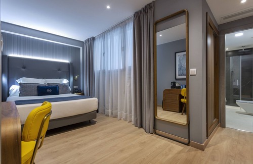 Marbella City Centre Hotel | Hotel Lima - Adults Recommended