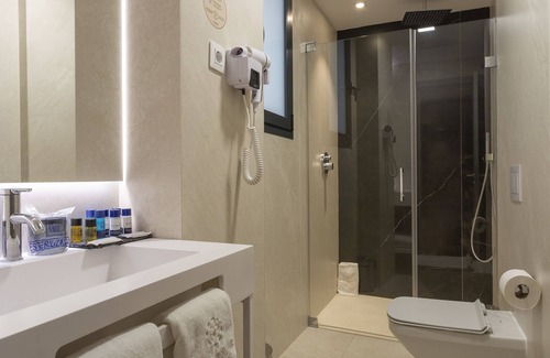 Marbella City Centre Hotel | Hotel Lima - Adults Recommended
