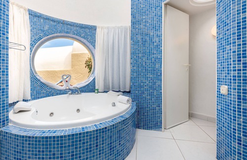 Bahia Calma Hotel | Hotel LIVVO Risco del Gato Suites