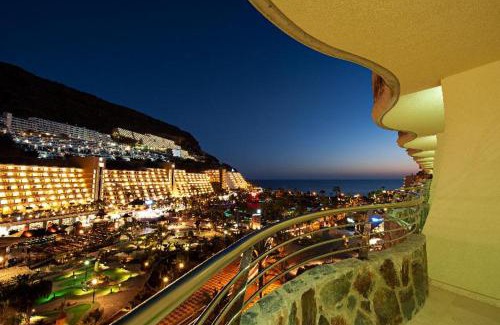 Taurito Hotel | Hotel LIVVO Valle Taurito & Aquapark