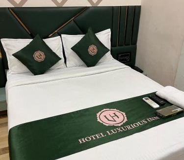 Adajan Hotel | Hotel Luxurious Inn