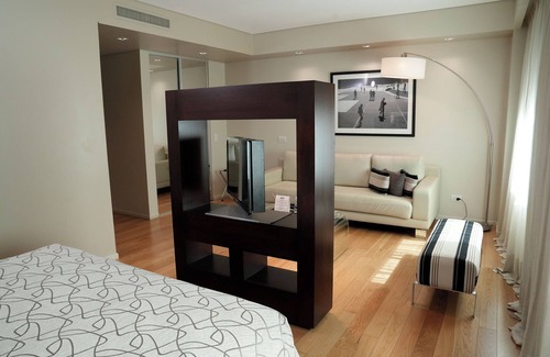 Buenos Aires Central Business District Hotel | Hotel Metropolitano Supara