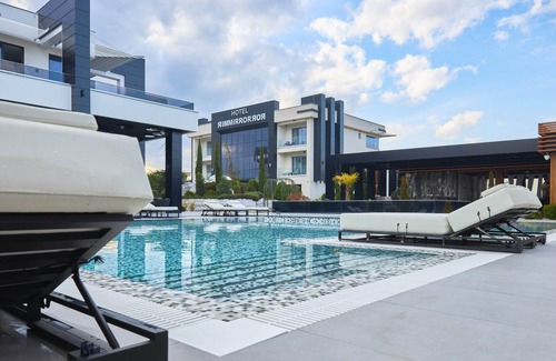 Petrovec Hotel | Hotel Mirror Skopje