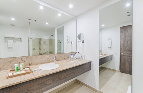 Armenia Hotel | Hotel Mocawa Plaza Armenia