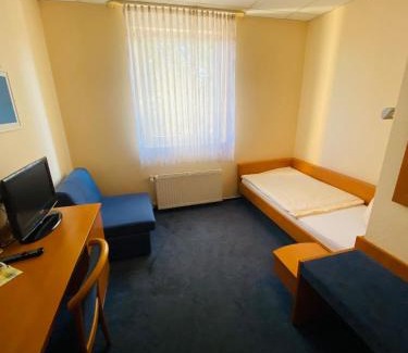 Marxloh Hotel | Hotel Montan