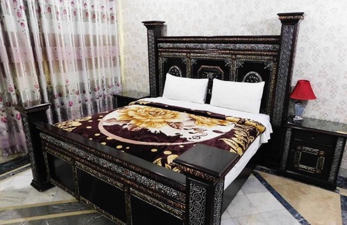 Johar Town Hotel | Hotel Moon Palace