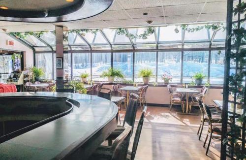 Sherbrooke Hotel | Hotel Motel La Marquise