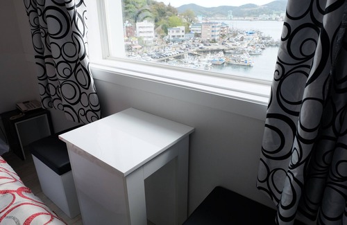 Chungmu Hotel | Hotel Napoli