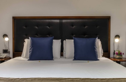 Rione V Ponte Hotel | Hotel Navona Colors