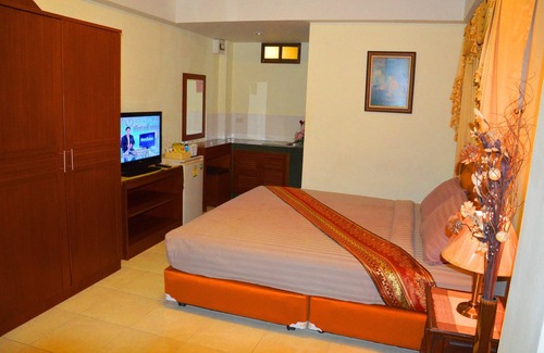 Thap Yao Hotel | Hotel near Suvarnabhumi Airport, 15 minutes drive.We service 24 hours.