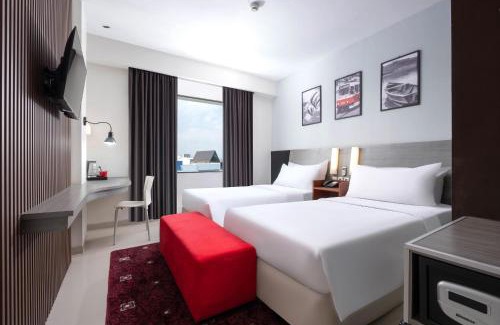 Semarang Hotel | Hotel Neo Candi Simpang Lima - Semarang by ASTON