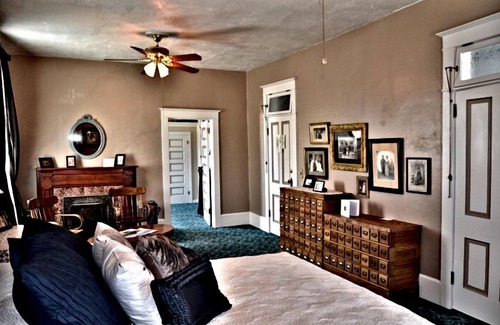 Alturas Hotel | Hotel Niles